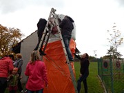 Převlékáme čarodějnici za Obří Halloweenskou mrkvodýni